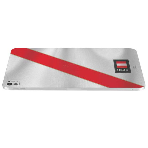 Peru Soccer Flag iPad Pro 13in M4 (2024) Skin